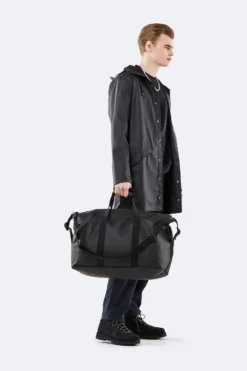 Reistas RAINS Weekend Bag Black Black 37L -Campingwinkel 3 AW19 Ecom0453 1