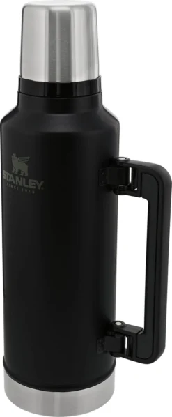 Thermosfles Stanley Legendary Classic Bottle Matte Black 1,9L -Campingwinkel Large JPG Classic20Legendary20Bottle202.0qt20Matte20Black 4