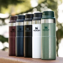 Thermosbeker Stanley The Trigger Action Travel Mug Wine 0,35L -Campingwinkel Stanley20 20The20Trigger Action20Travel20Mug20 20Lifestyle20Images20 208 5